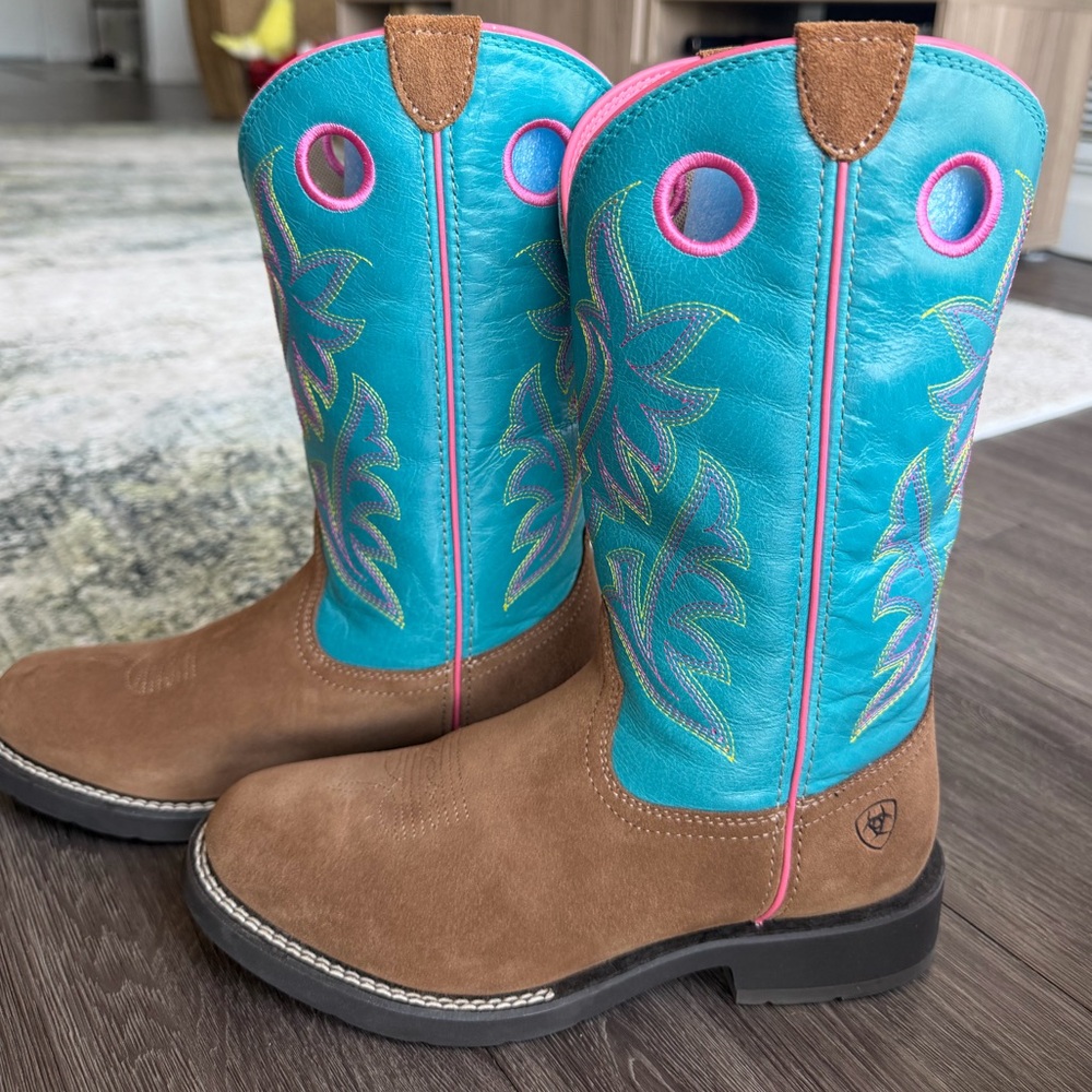 Ariat Elko 11 inch women’s boots